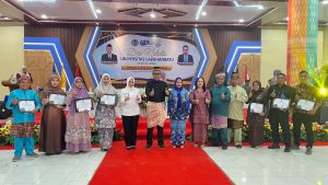 Bertabur Reward di Acara Puncak Dies Natalis ULB 2026, Rektor Sebut Budaya Harus dilestarikan